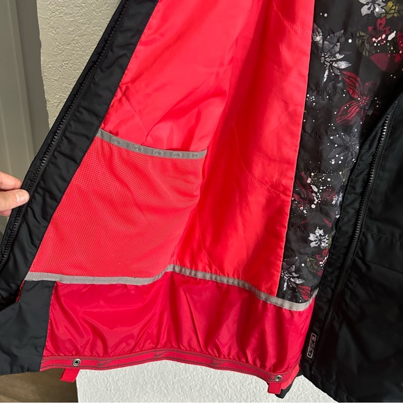 Nike Waterproof Snow Jacket - Black Red Floral - Small - Picture 4 of 9